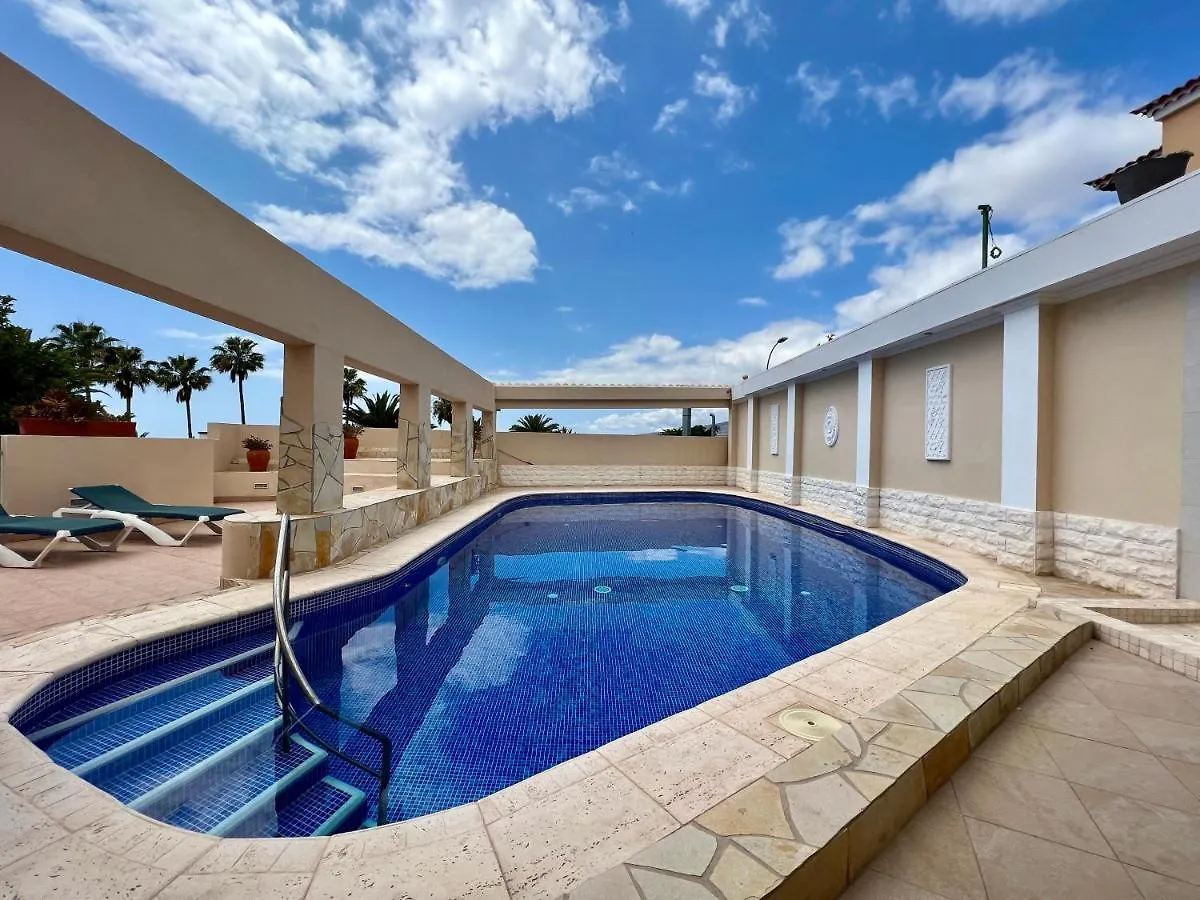 אדחה Villa Eden By Altamarhomes