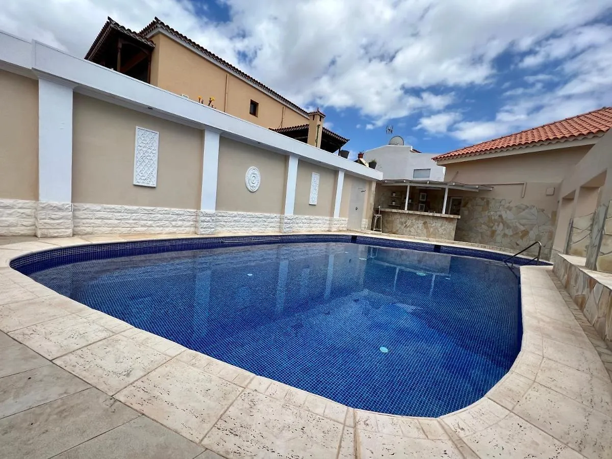 אדחה Villa Eden By Altamarhomes