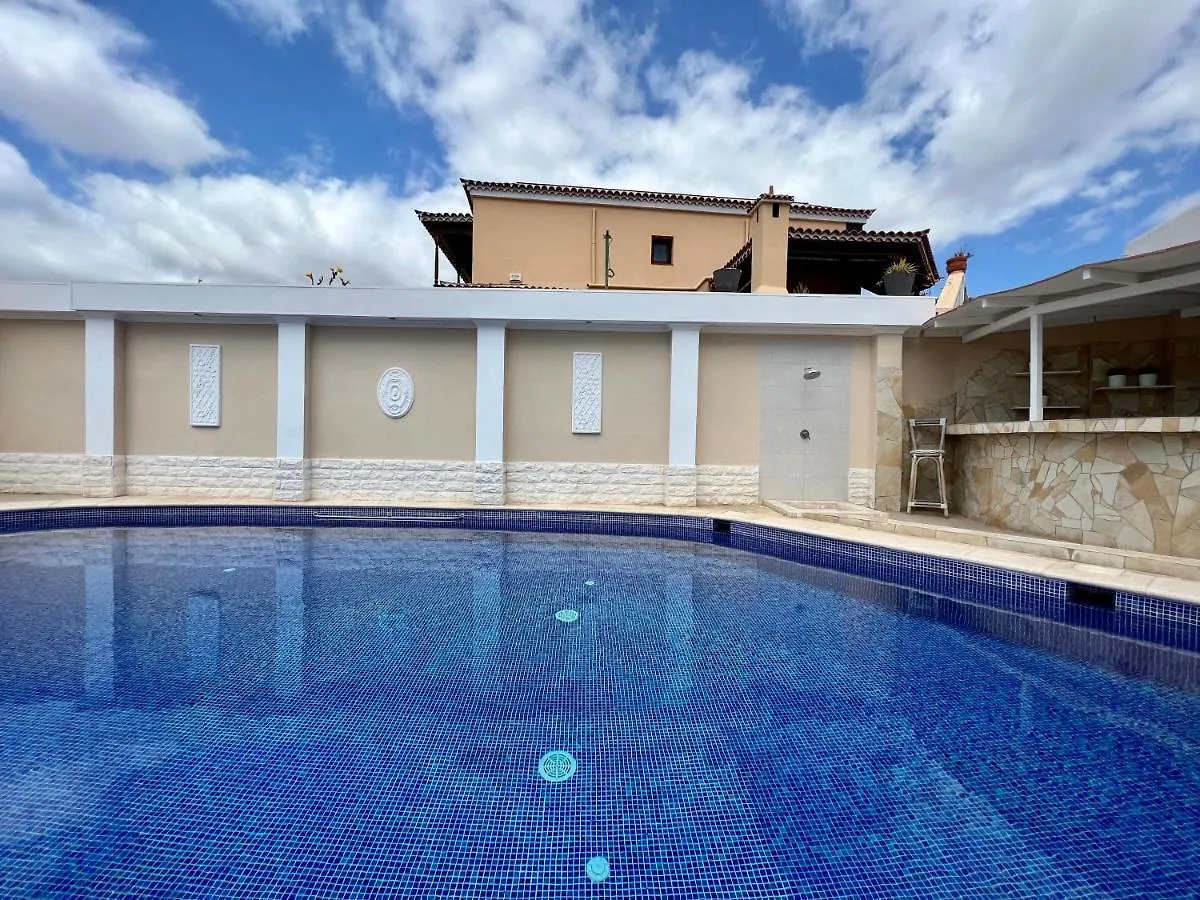 אדחה Villa Eden By Altamarhomes