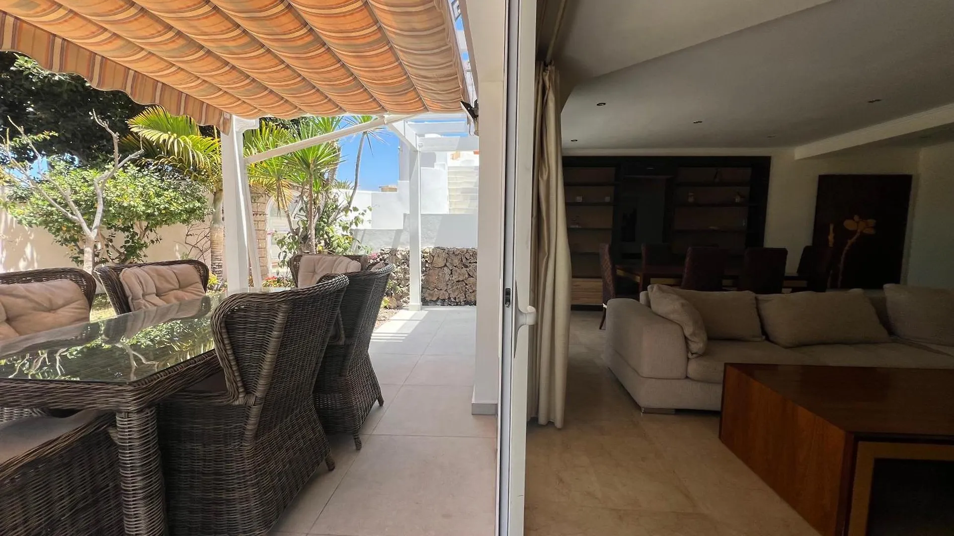 Villa Eden By Altamarhomes アデヘ スペイン