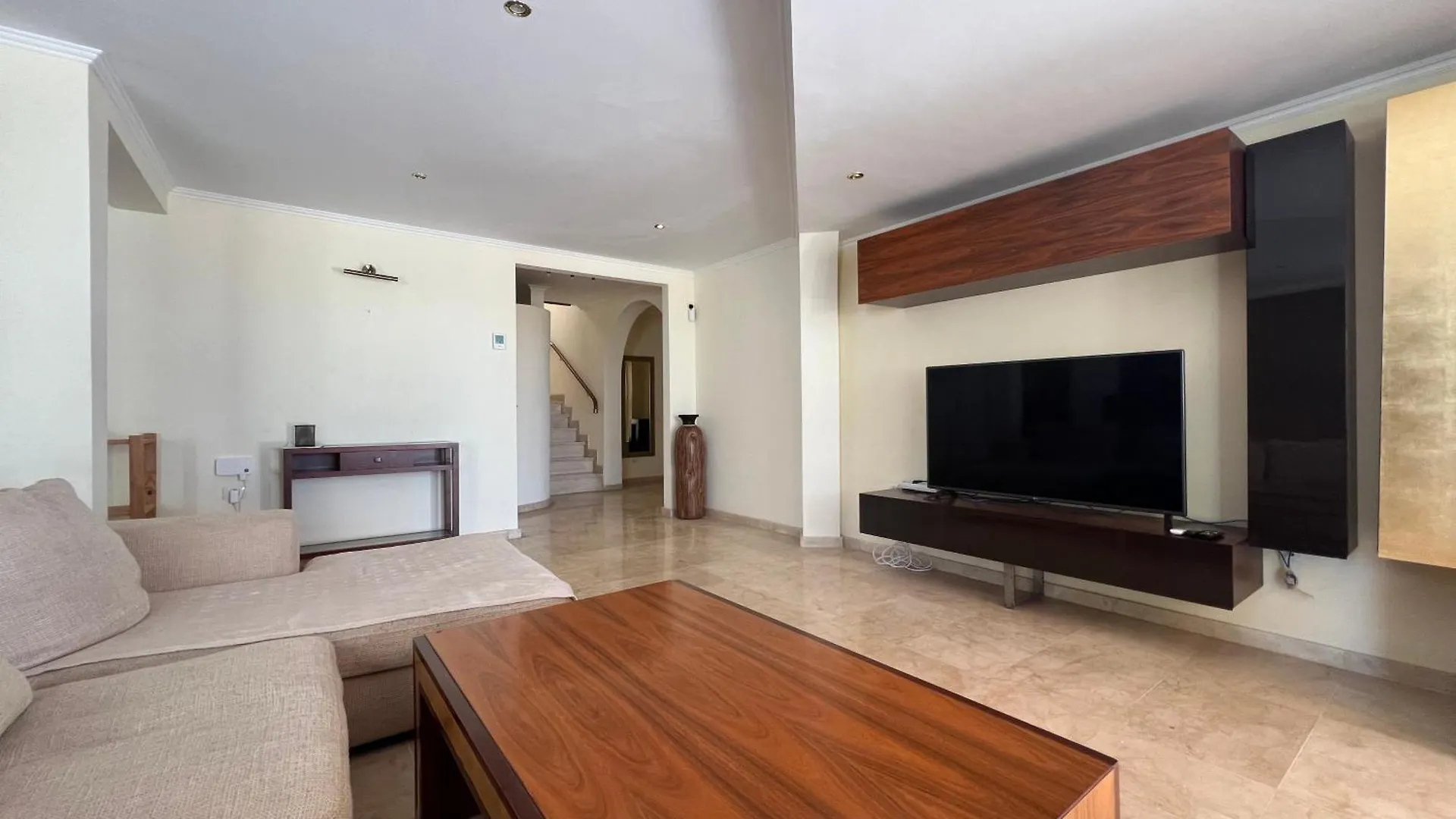 אדחה Villa Eden By Altamarhomes 0*,  ספרד