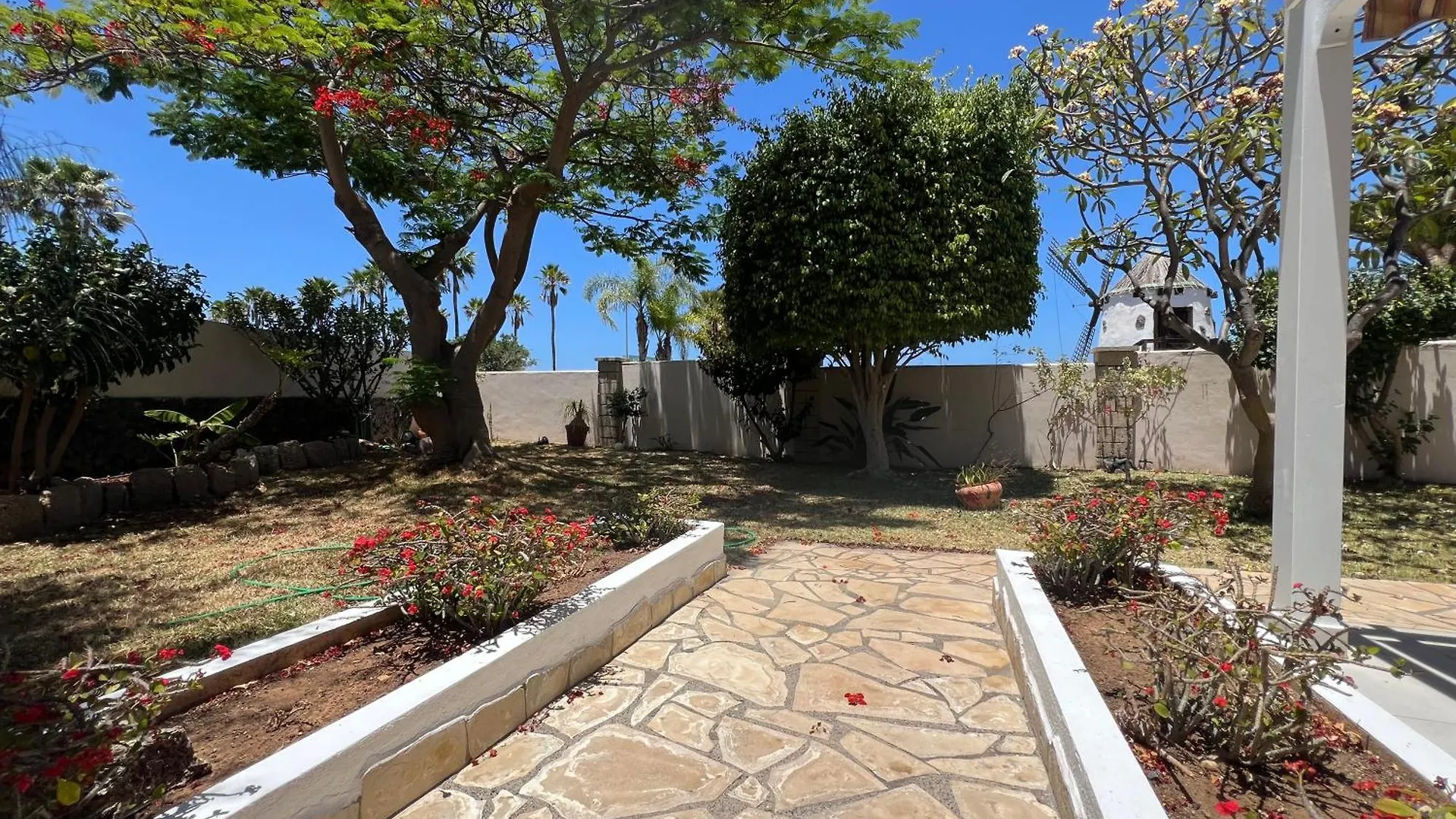 אדחה Villa Eden By Altamarhomes